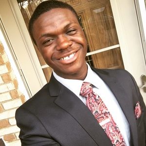 Meet your Posher, Emmanuel